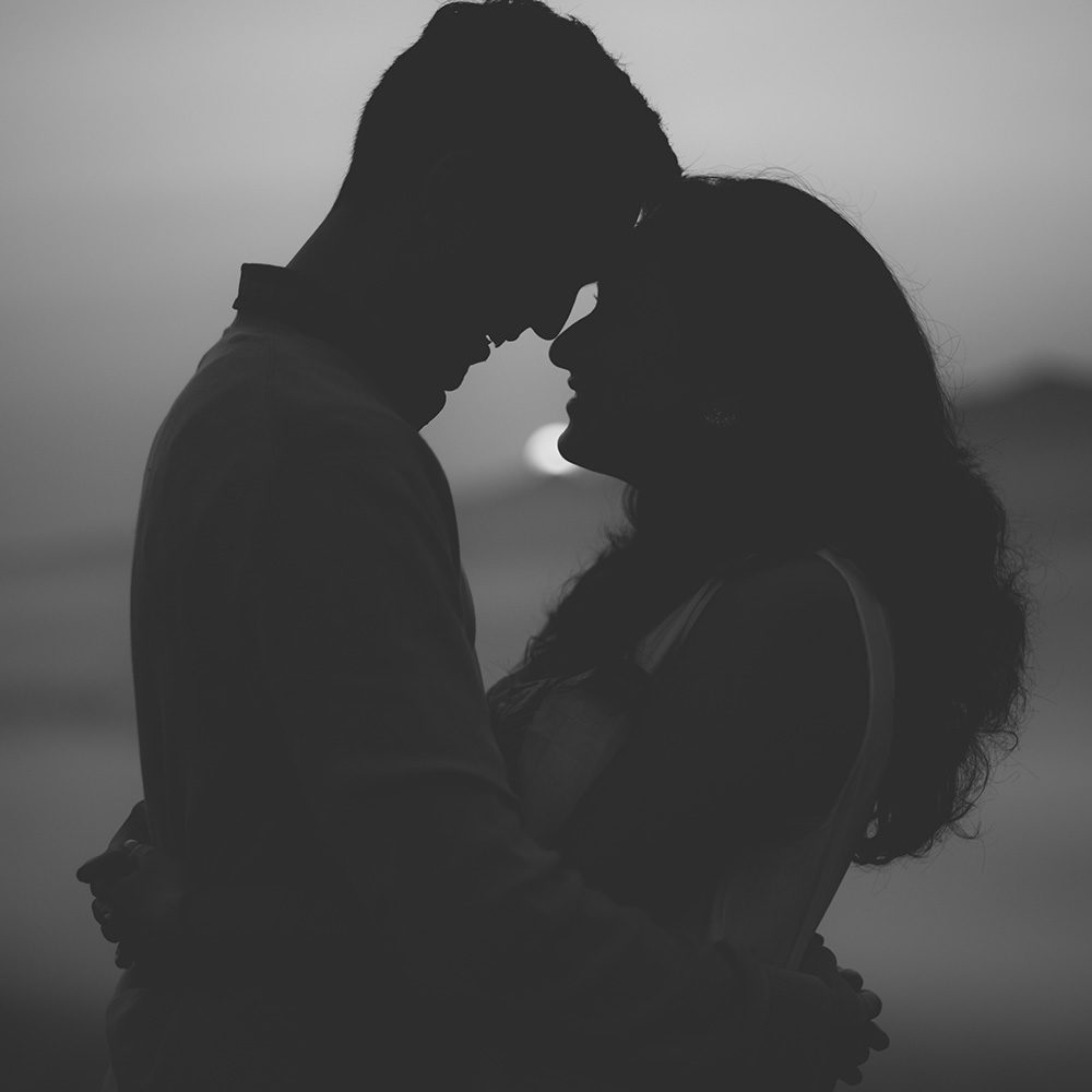 Radhika & Aditya's winter morning pre wedding shoot inPune